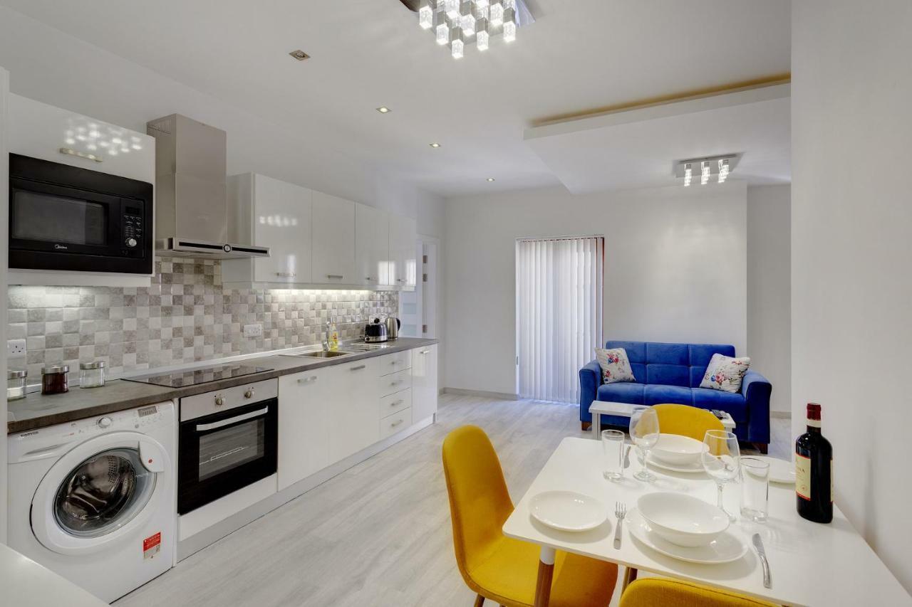 Splendid Apartment, Steps Away From The Sea Сліма Екстер'єр фото